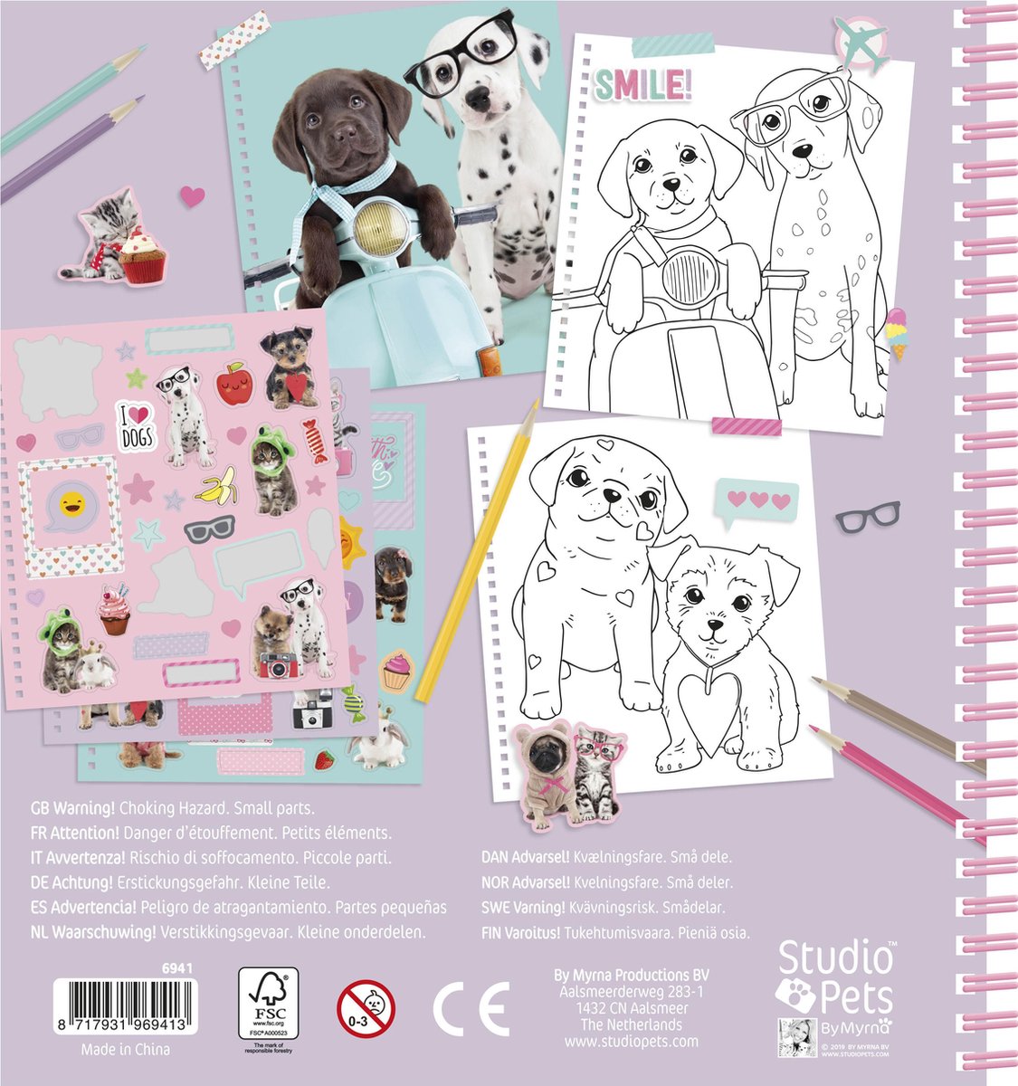 Studio Pets |   & stickerboek | 28 honden kleurplaten | 5 stickervellen